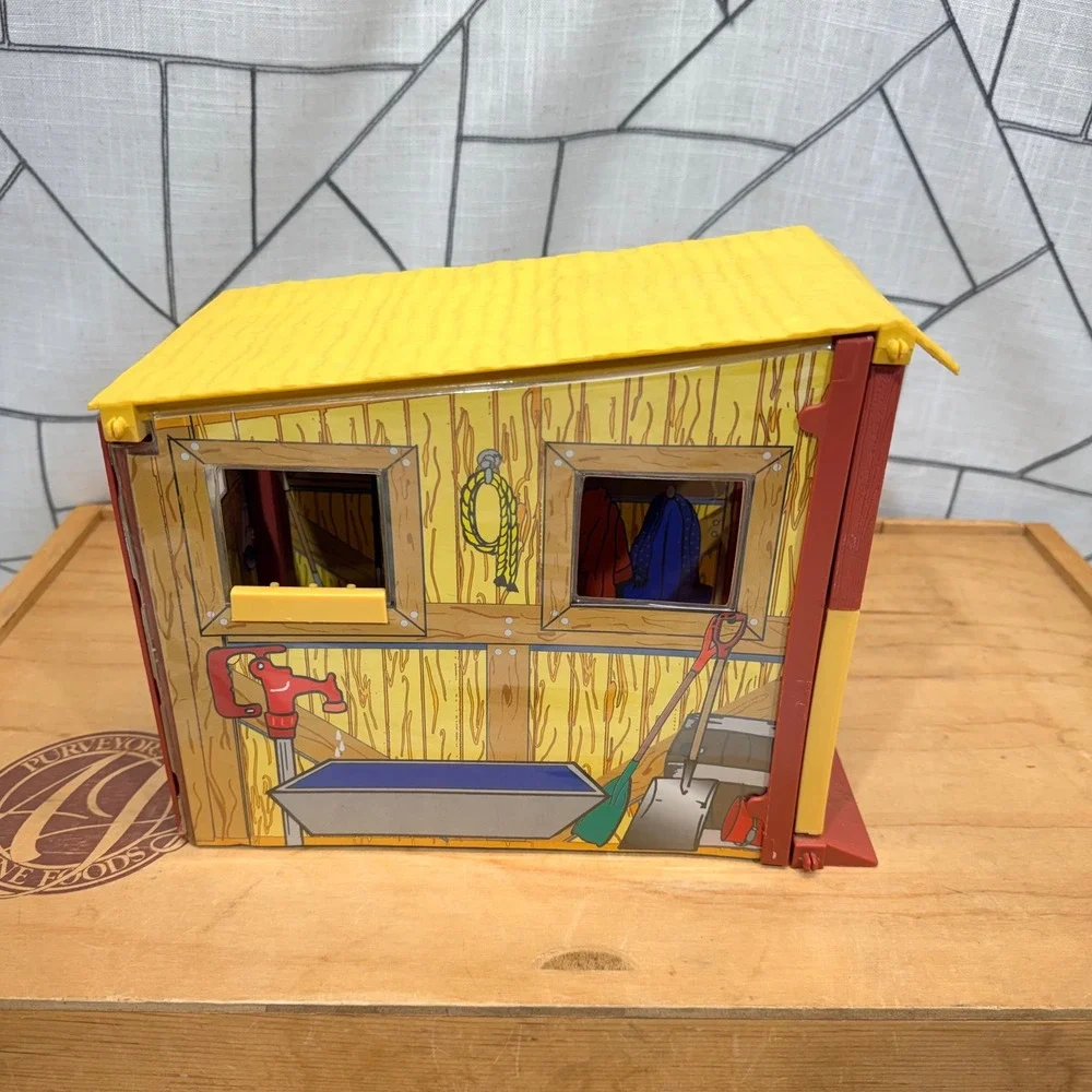 Vintage Grand Champions Horse Stall Stable Red‎ Yellow Marchon Toy Playset Piece